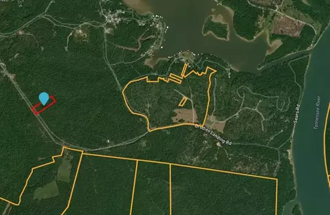2299 Brodies Landing Rd, Parsons, TN 38363