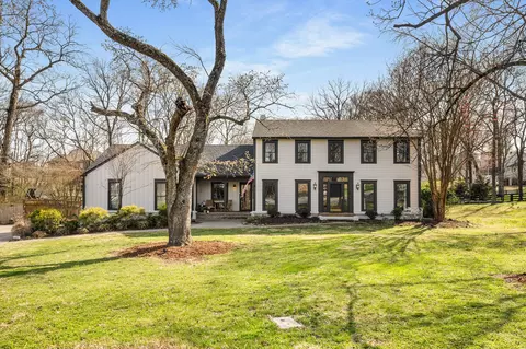 8203 Foxview Ct, Brentwood, TN 37027