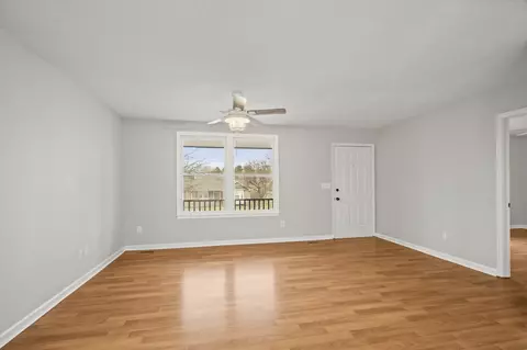 2909 Curtiswood Ln E, Springfield, TN 37172 photo 4