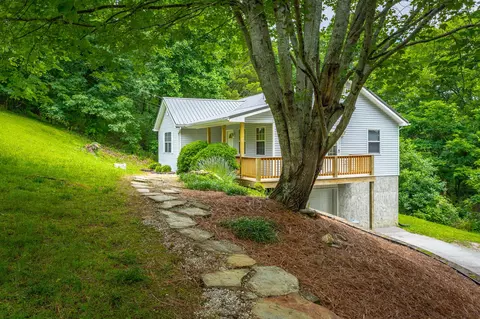 6827 Hillside Bend Trl, Harrison, TN 37341