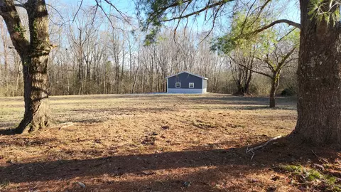 1902 Capp Rd, Bon Aqua, TN 37025