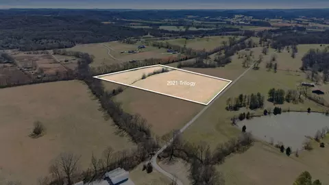 2021 Trilogy Ln, Mount Pleasant, TN 38474