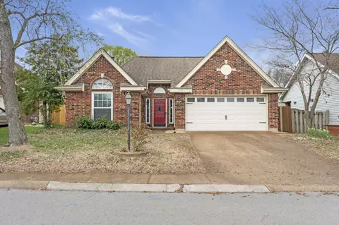 3125 Lake Dr, Hermitage, TN 37076