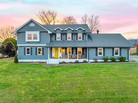 517 S Mission Ridge Dr, Rossville, GA 30741