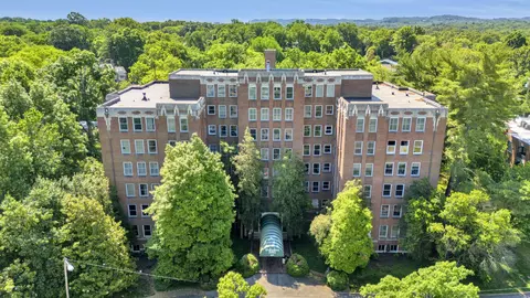 4225 Harding Pike #201, Nashville, TN 37205