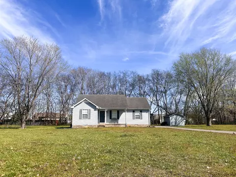 Exterior - 7433 Lone Eagle Dr, Murfreesboro, TN 37128 photo 2 of 5