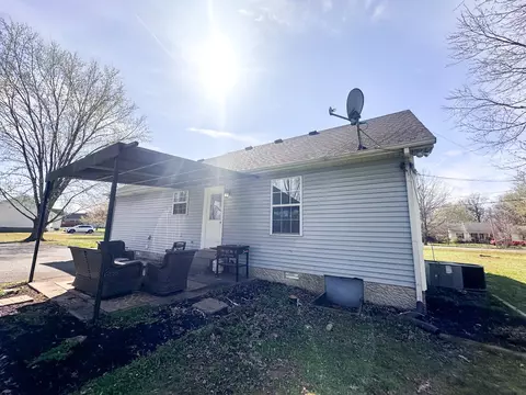 Exterior - 7433 Lone Eagle Dr, Murfreesboro, TN 37128 photo 5 of 5