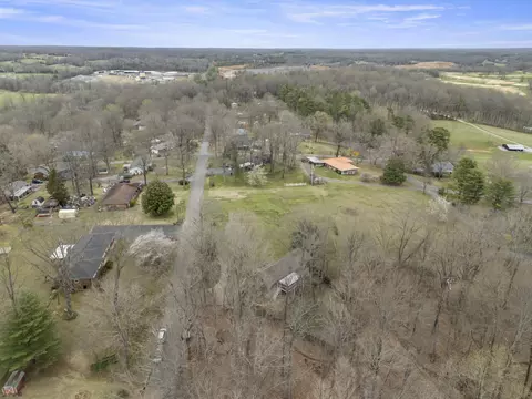 View/Area - 312 Broadview Dr, Dickson, TN 37055 photo 3 of 4