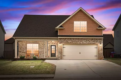 1433 Kingbird Dr, Clarksville, TN 37040