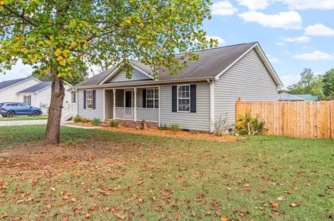 15202 Panther Ln, Sale Creek, TN 37373
