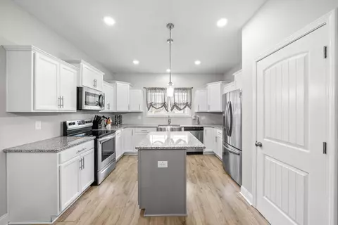 1880 Red Fox Trl, Clarksville, TN 37042
