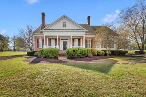 1175 Sequoya Trl, Columbia, TN 38401