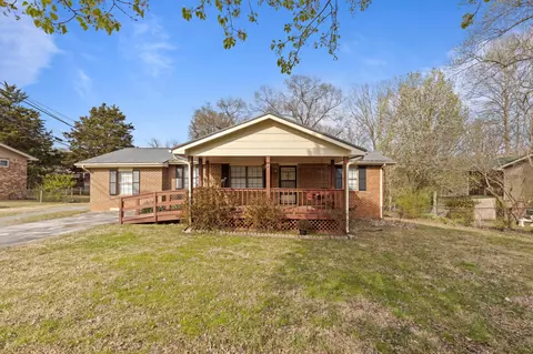 2430 N Shore Acres Rd, Soddy Daisy, TN 37379