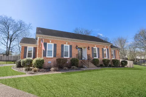 114 Hickory Trl, Hendersonville, TN 37075