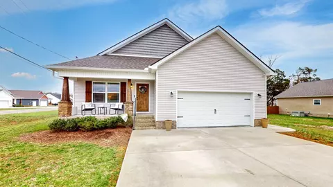 126 Blue Grass Dr, Shelbyville, TN 37160