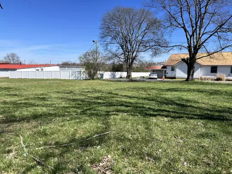 512 Hartsville Pike, Lebanon, TN 37087