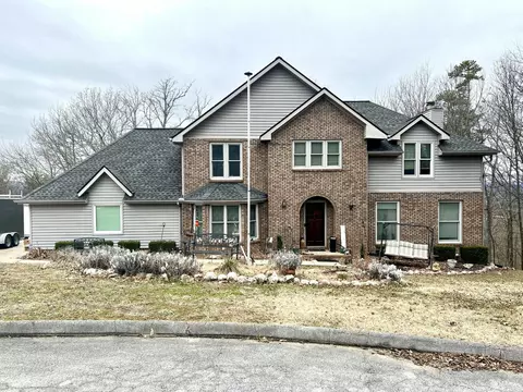 227 N Brent Dr, Ringgold, GA 30736
