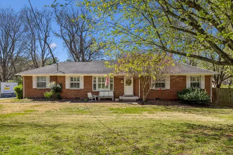 523 Elaine Dr, Nashville, TN 37211