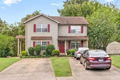 114 Cunningham Pl, Clarksville, TN 37042