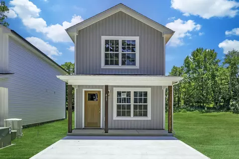417 Via Dr, Clarksville, TN 37043