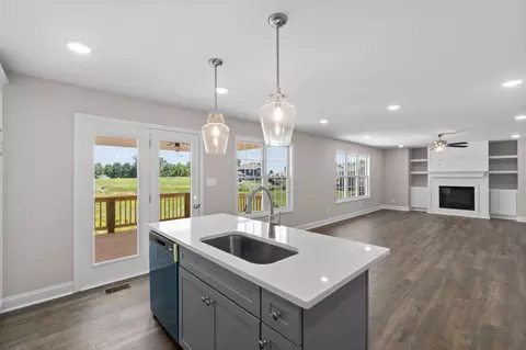 1385 Harmon Ln, Clarksville, TN 37042