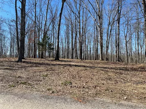 131 Shelton Cemetery Rd, Cumberland Furnace, TN 37051