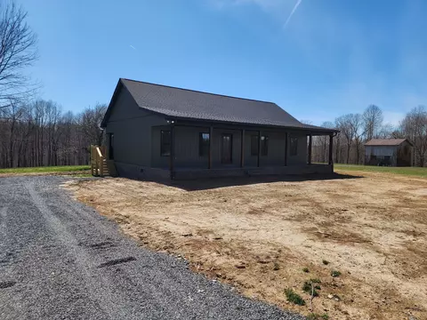 1761 Shiloh Rd, Lafayette, TN 37083