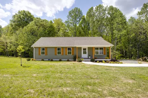 8266 Hoskins Hollow Rd, Westmoreland, TN 37186