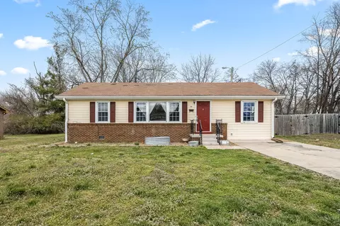 811 Sunrise St, Murfreesboro, TN 37130