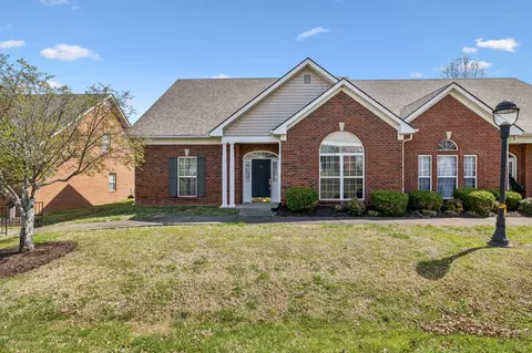 2 Bradley Ct, Lebanon, TN 37087