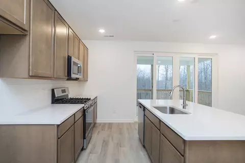 Kitchen - 625 Maple Bend Lapis, Dickson, TN 37055 photo 2 of 2