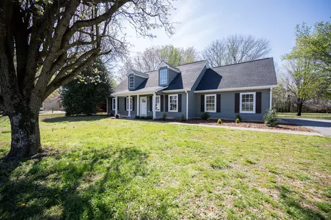 7406 Bermuda Dr, Christiana, TN 37037