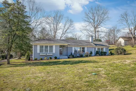 609 Ridgecrest Dr, Mcminnville, TN 37110