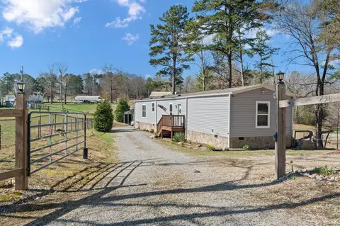 450 Copeland Cemetery Rd, Soddy Daisy, TN 37379