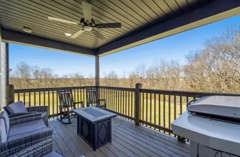 Exterior - 208 Phillips Bnd, Spring Hill, TN 37174 photo 3 of 3