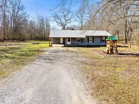 364 Growden Ln, Tullahoma, TN 37388