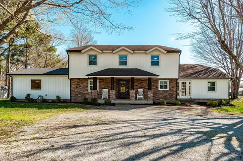 533 Lee Rd, Cottontown, TN 37048