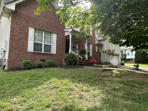 1817 Devon Dr, Spring Hill, TN 37174 photo 2