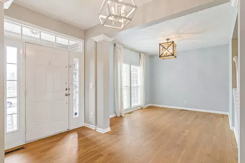 Entry Way - 1024 Queens Pl, Spring Hill, TN 37174 photo 3 of 5