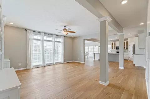 Living - 1024 Queens Pl, Spring Hill, TN 37174 photo 4 of 13