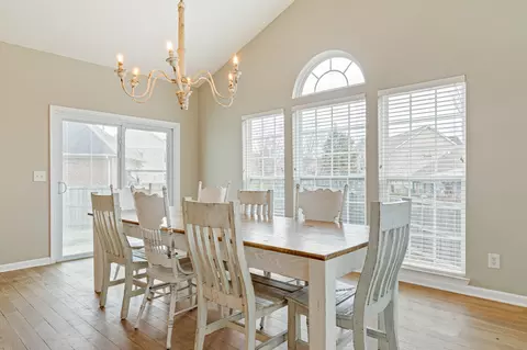 Dining - 1024 Queens Pl, Spring Hill, TN 37174 photo 2 of 3