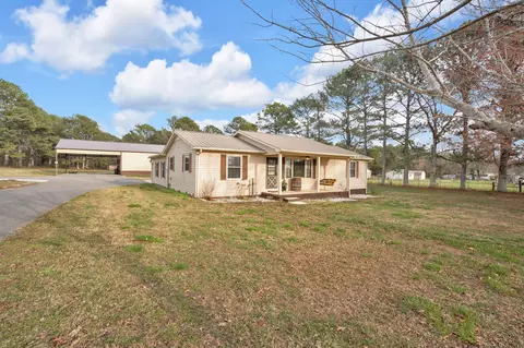 266 Hinkle Ln, Tullahoma, TN 37388