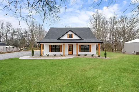 3955 Highway 76, Cottontown, TN 37048