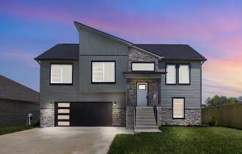 767 Emma Dean Dr, Clarksville, TN 37042