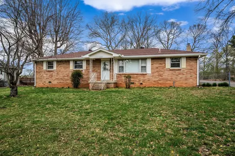 2303 Highway 96, Burns, TN 37029
