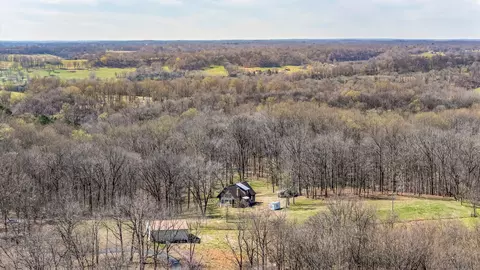 2721 Ernest Hawkins Rd, Columbia, TN 38401