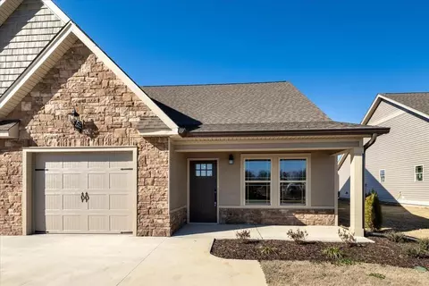 167 Sunset Cove Dr, Rossville, GA 30741