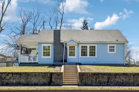 1027 W Main St, Murfreesboro, TN 37129