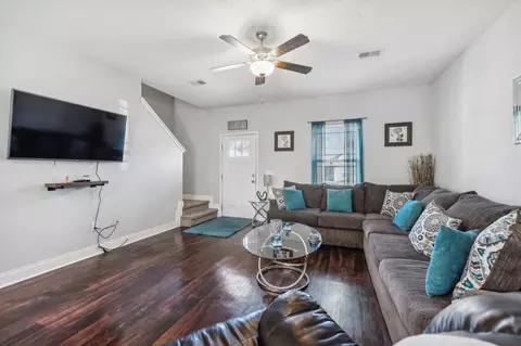 1049 Berra Dr, Springfield, TN 37172 photo 8