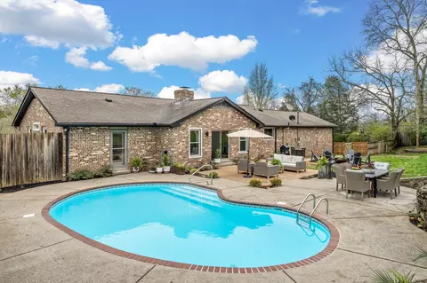 1821 Fox Chase Dr, Goodlettsville, TN 37072
